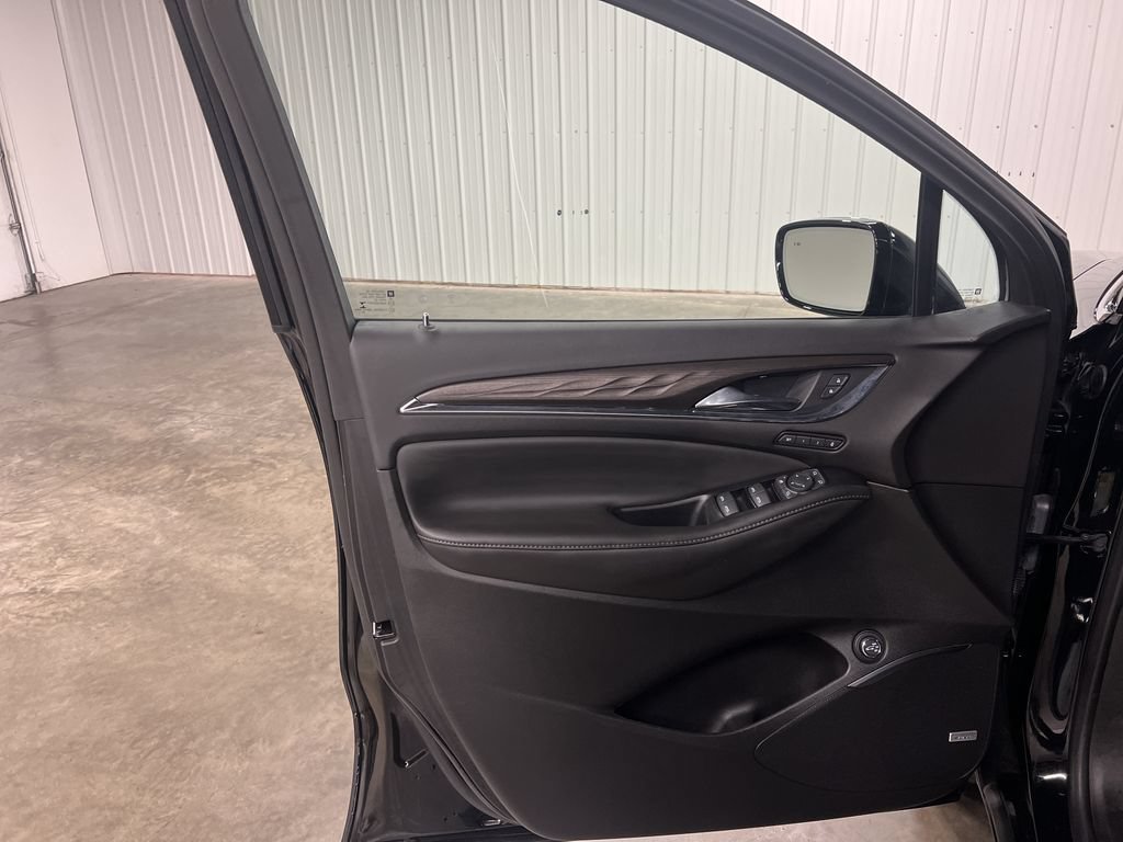 Certified 2023 Buick Enclave Avenir w/ Trailering Package, 5000 lbs. AWD/4WD image 16