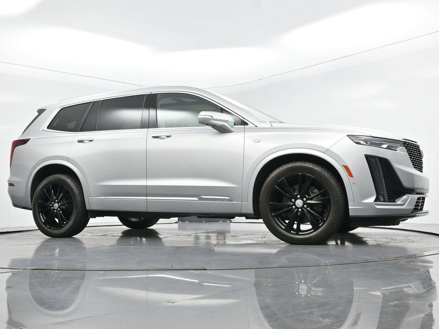 Used 2020 Cadillac XT6 Premium Luxury AWD/4WD image 47