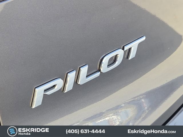 Used 2022 Honda Pilot Elite image 12