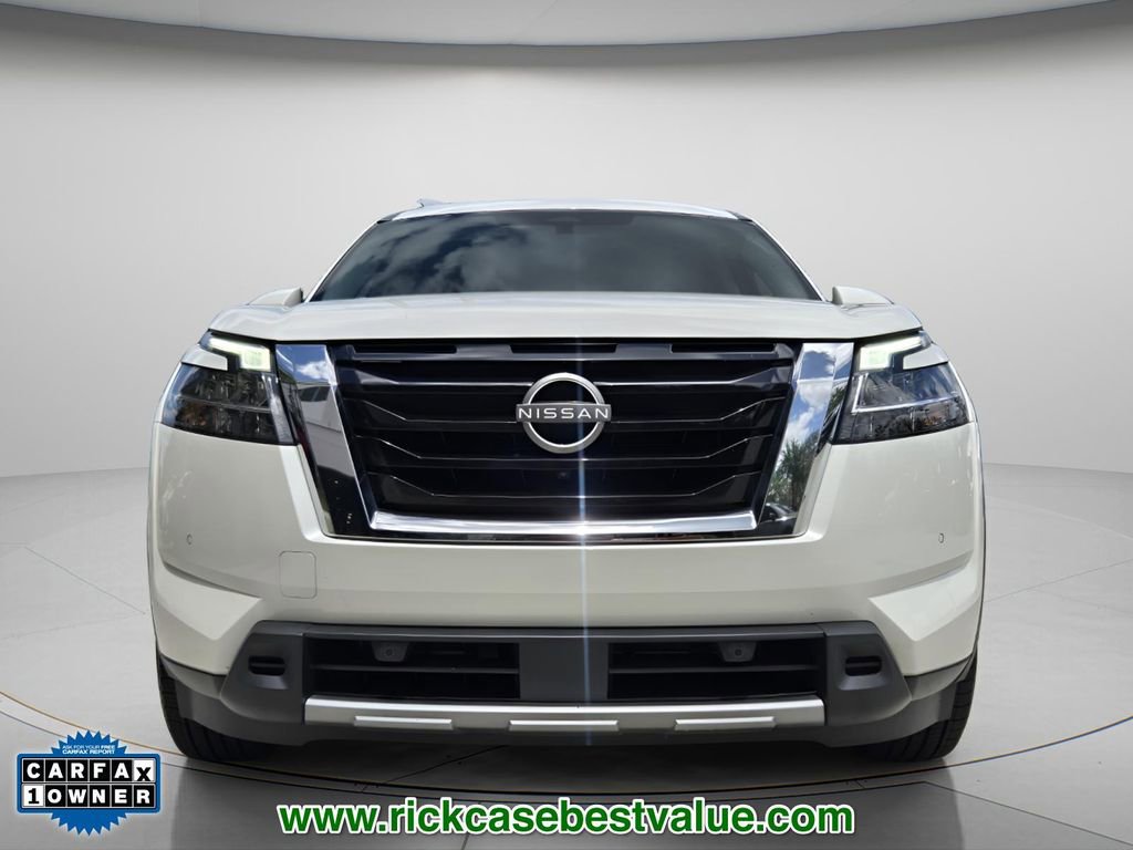 Used 2024 Nissan Pathfinder SL w/ Cargo Package FWD image 5