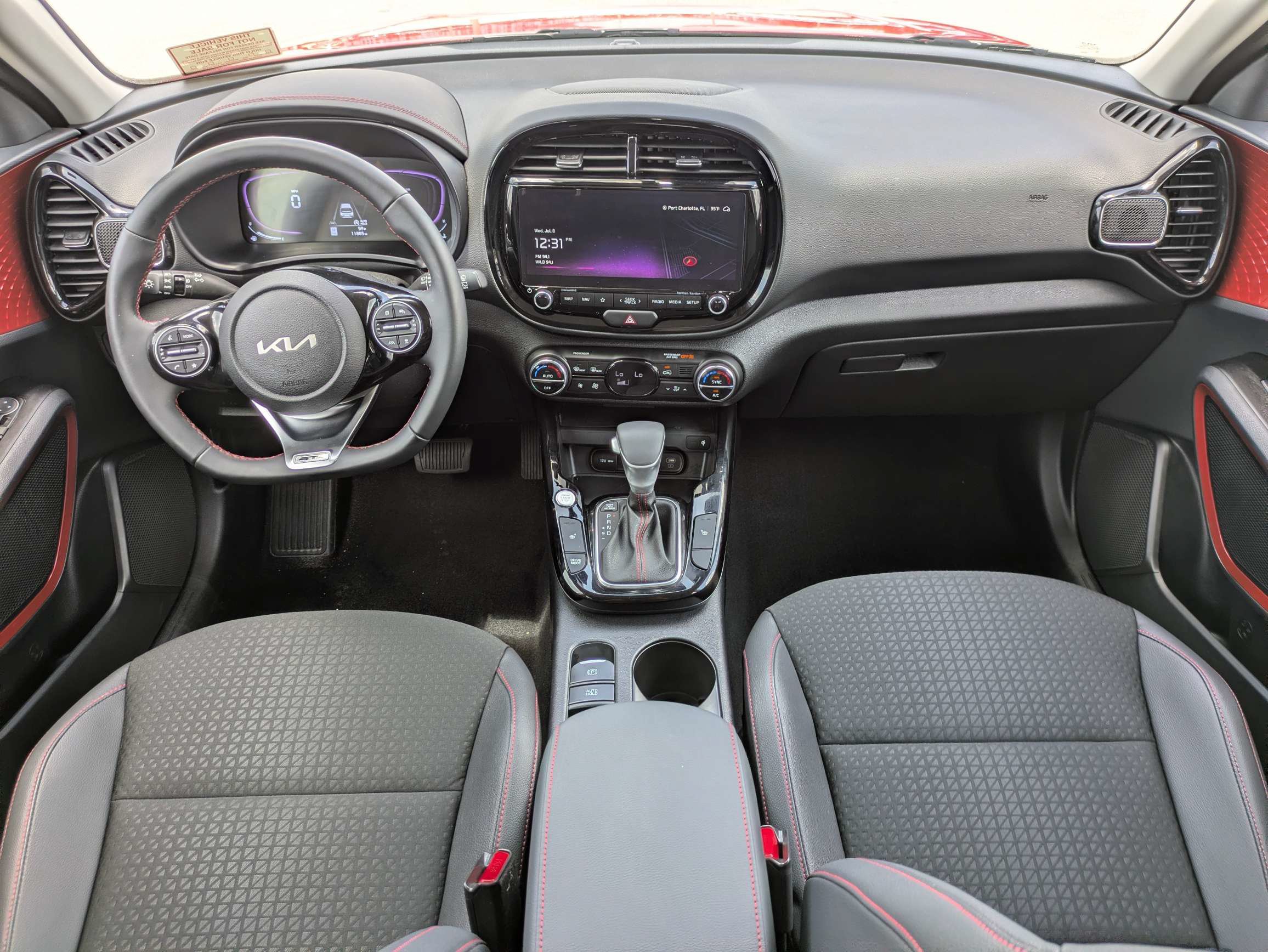Certified 2025 Kia Soul GT-Line w/ GT-Line Technology Package FWD image 16