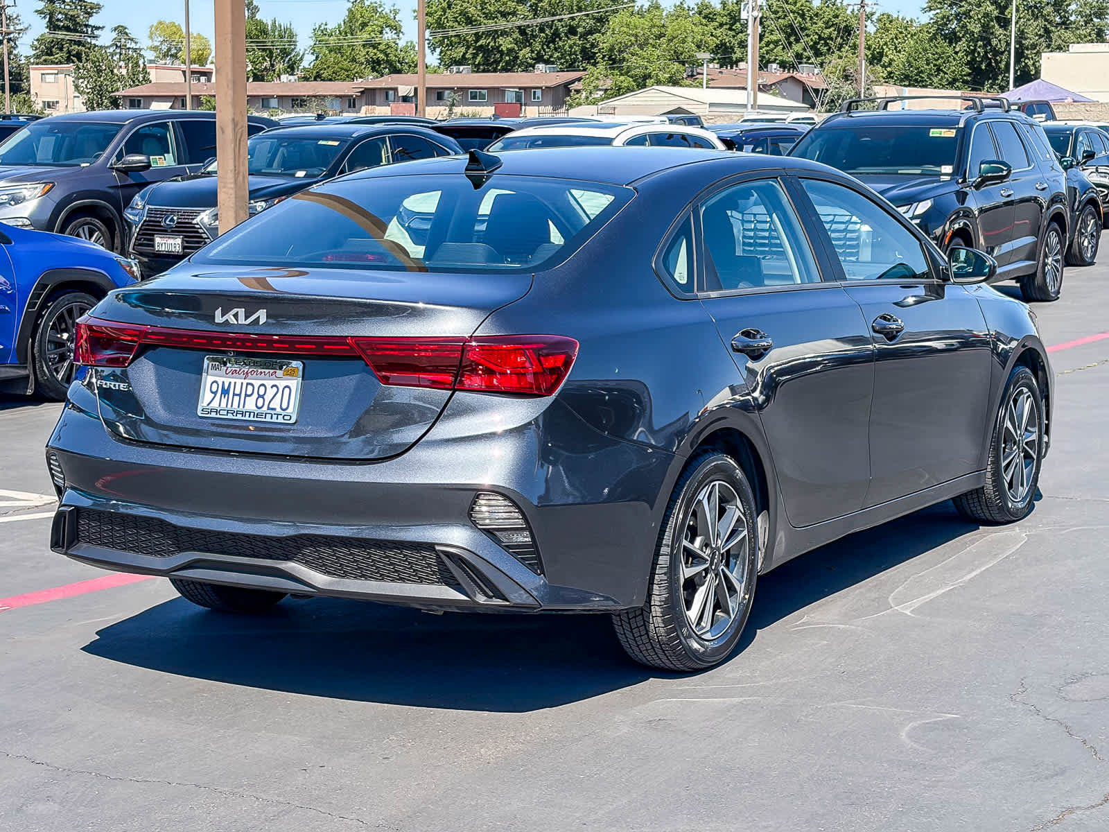 Used 2024 Kia Forte LXS FWD image 4
