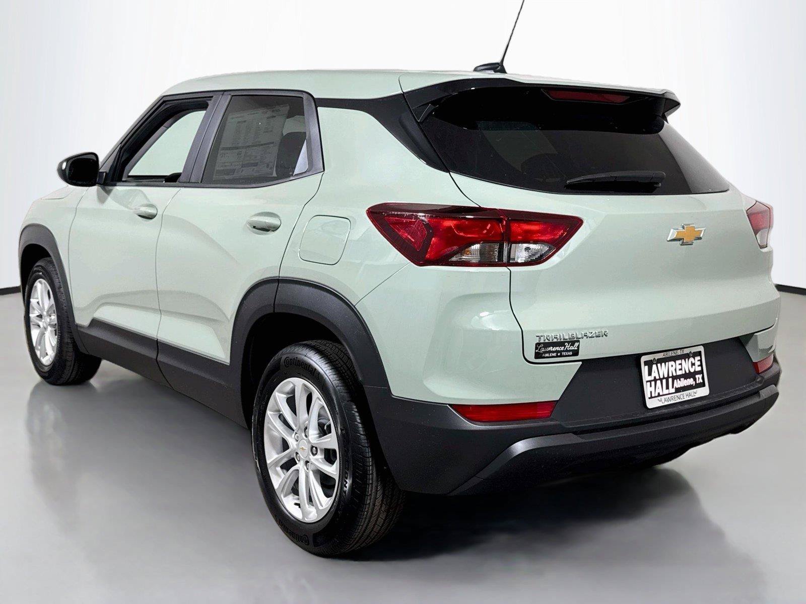 New 2026 Chevrolet TrailBlazer LS w/ LS Convenience Package FWD image 3
