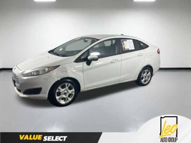 Used 2015 Ford Fiesta SE FWD image 2