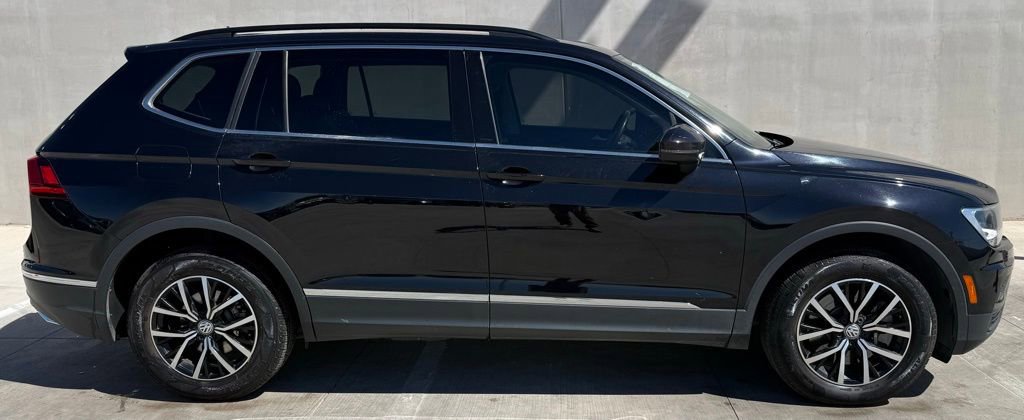 Used 2021 Volkswagen Tiguan SE image 3