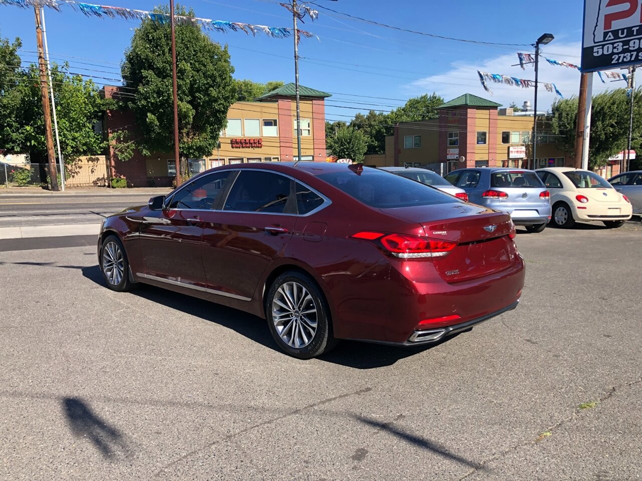 Used 2015 Hyundai Genesis 3.8 image 3