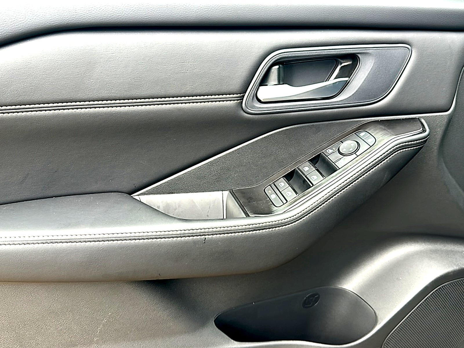 New 2026 Nissan Rogue Dark Armor FWD image 14
