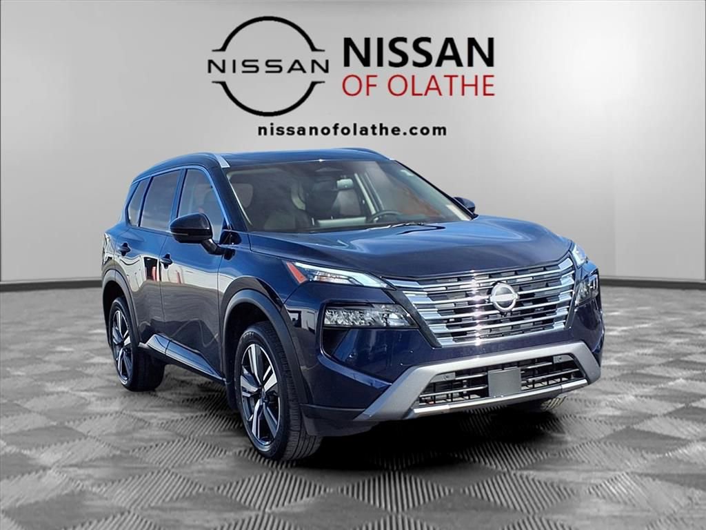 Certified 2025 Nissan Rogue SL w/ Tech Package image 31