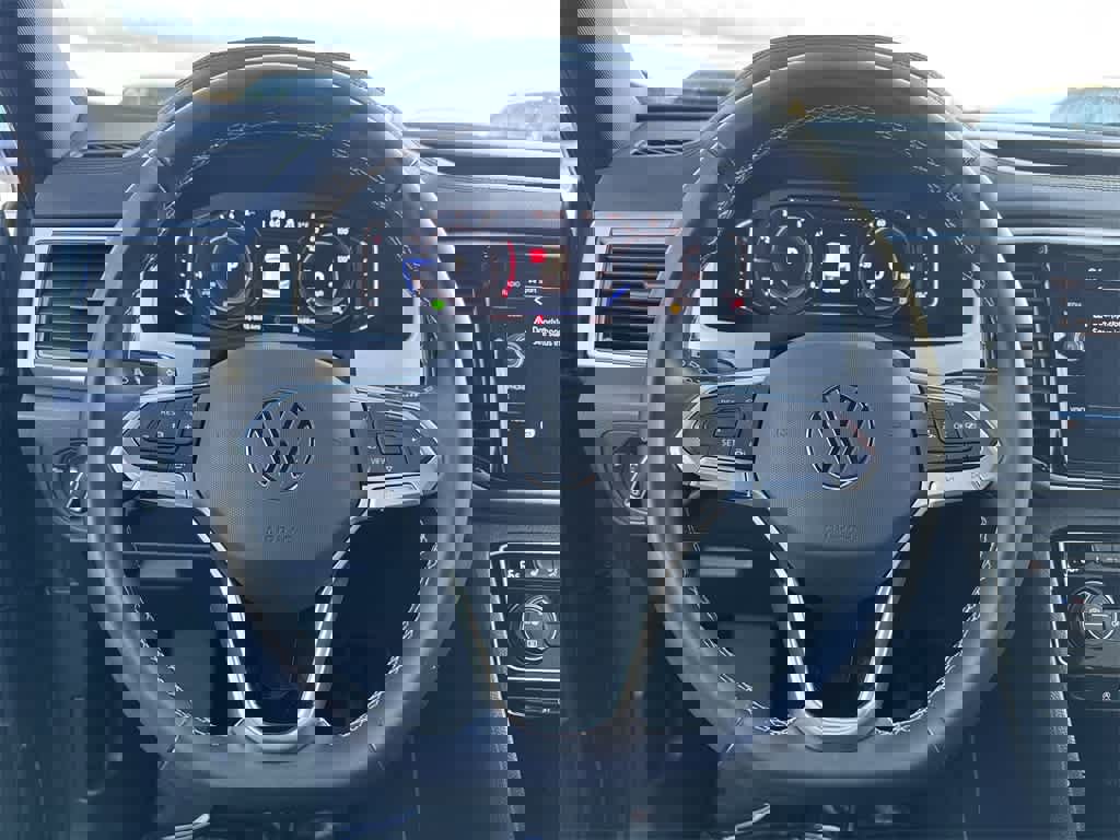 Used 2022 Volkswagen Atlas Cross Sport SE image 15