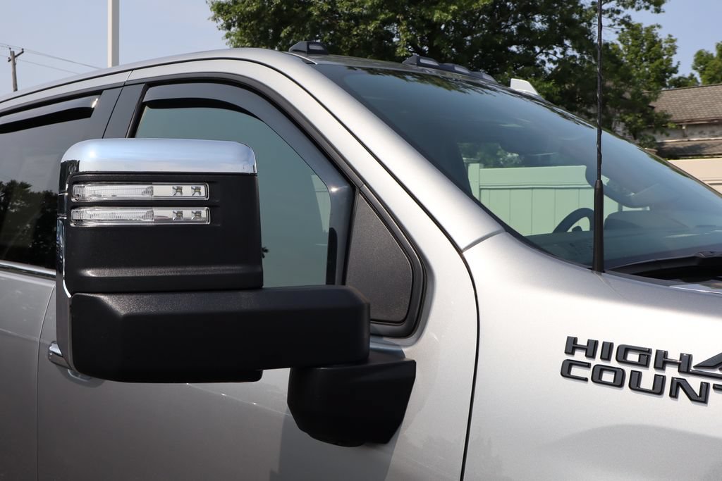 Used 2026 Chevrolet Silverado 3500 High Country w/ High Country Premium Package AWD/4WD image 27