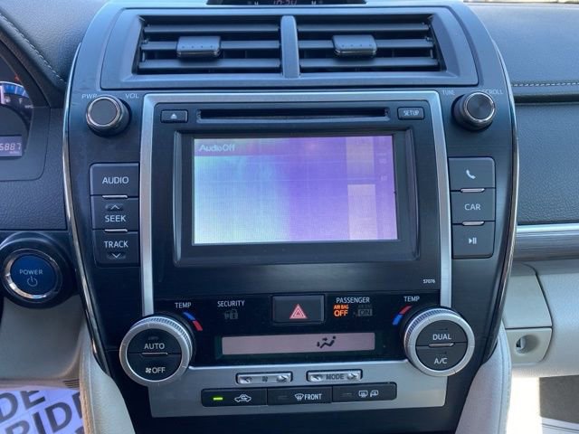 Used 2013 Toyota Camry XLE image 12