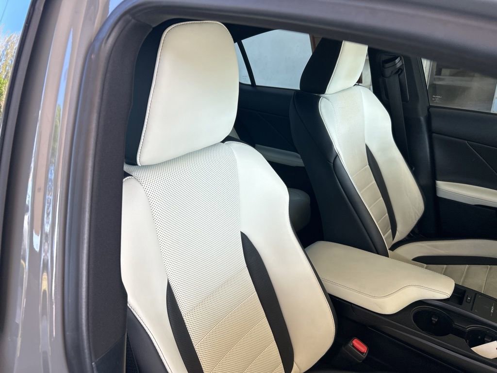 Used 2025 Lexus IS 350 F Sport w/ Navigation Package RWD image 23