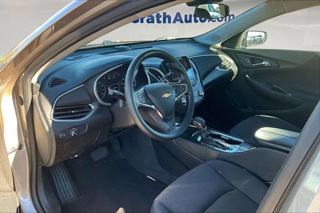 Used 2024 Chevrolet Malibu LT image 15