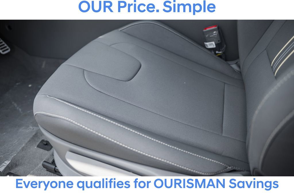 New 2025 Hyundai Elantra SEL image 33