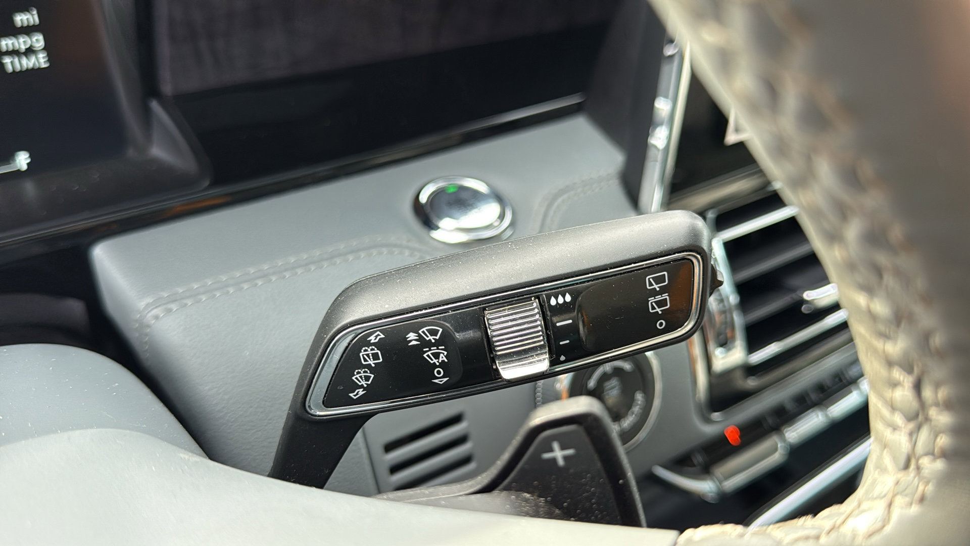 Used 2020 Lincoln Navigator L Reserve w/ Luxury Package image 17