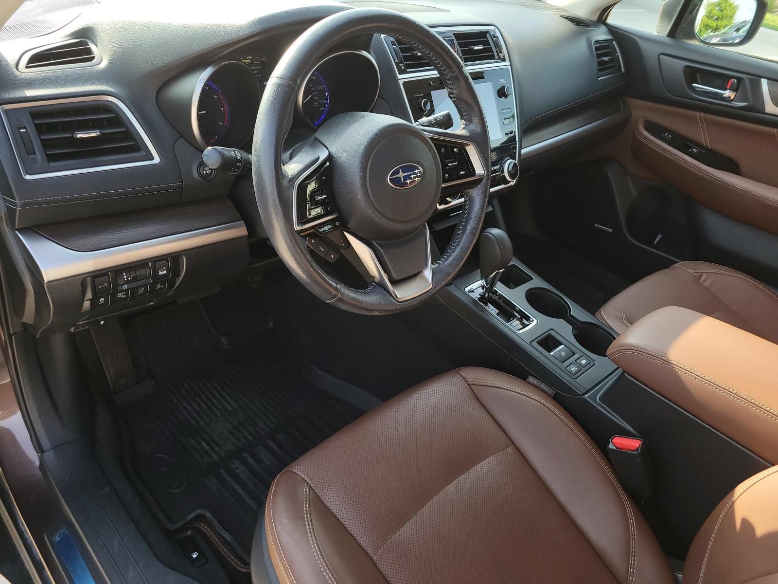 Used 2019 Subaru Outback 2.5i Touring w/ Popular Package #3A AWD/4WD image 21