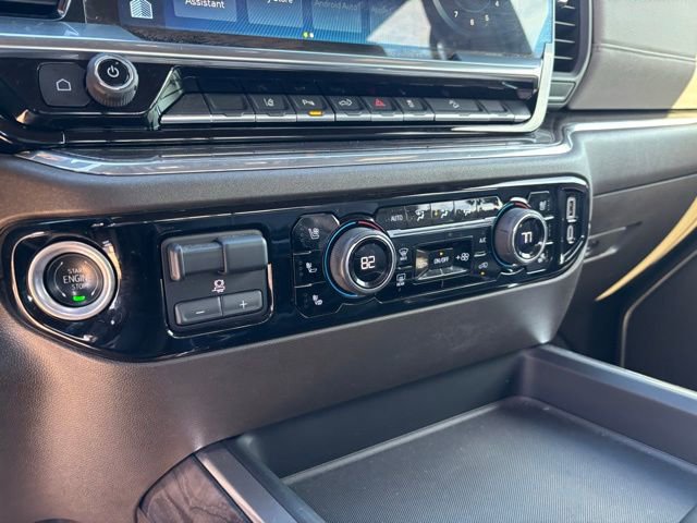 Used 2024 Chevrolet Silverado 2500 LTZ w/ LTZ Convenience Package image 18