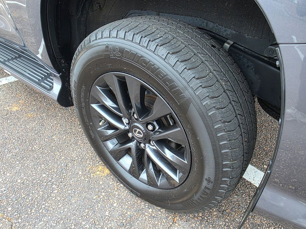 Used 2022 Lexus GX 460 Premium image 35