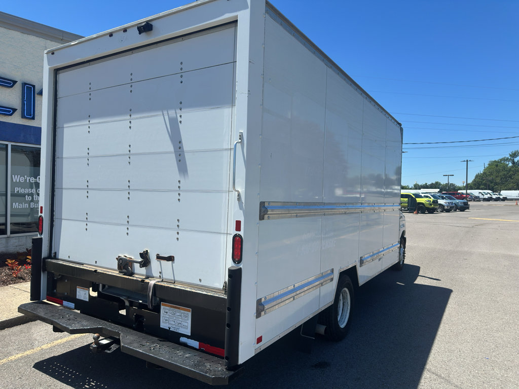 Used 2022 Ford E-350 and Econoline 350 Super Duty RWD image 4