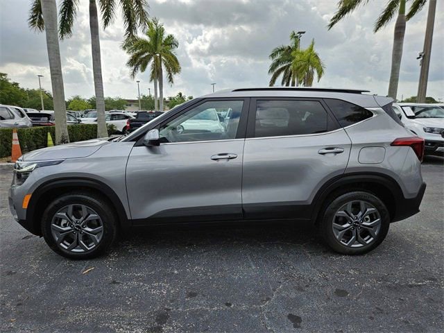 Used 2024 Kia Seltos S image 3