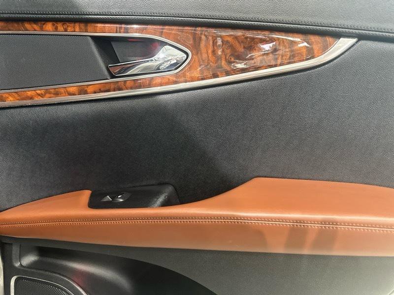 Used 2017 Lincoln MKX Reserve FWD image 21