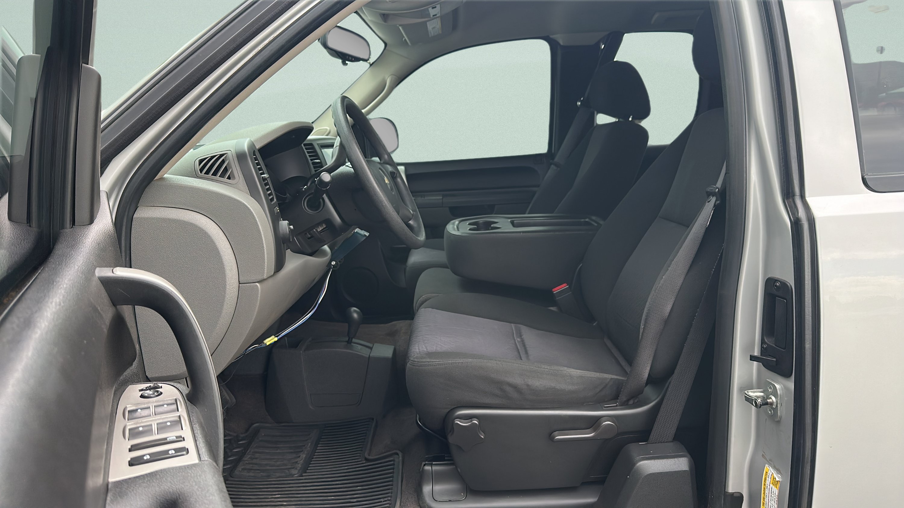 Used 2010 Chevrolet Silverado 1500 LS AWD/4WD image 23