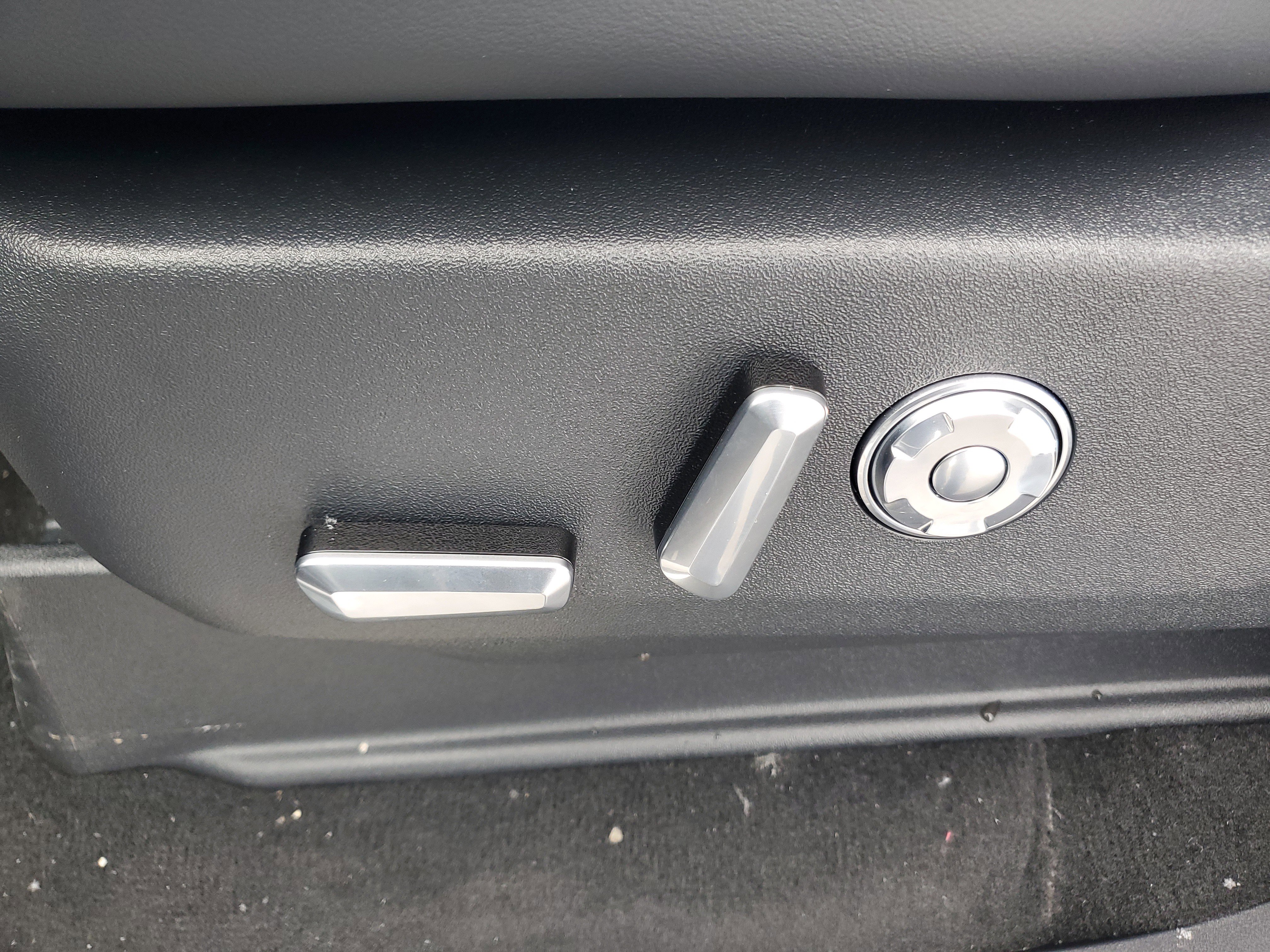 New 2025 Lincoln Navigator Reserve image 13