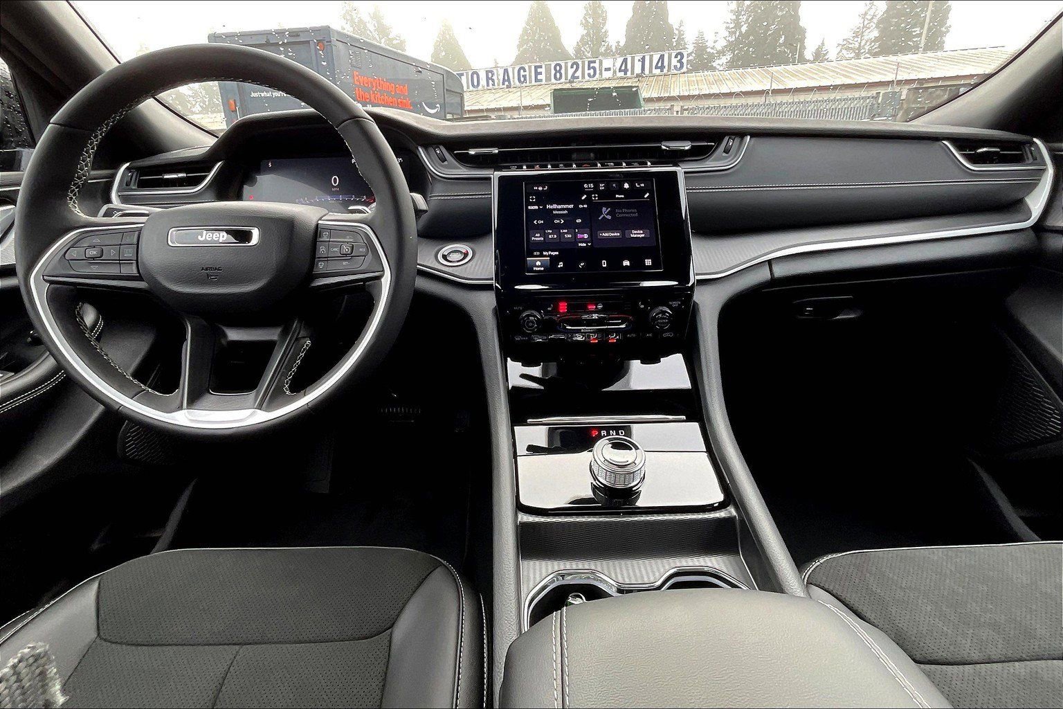 New 2025 Jeep Grand Cherokee Altitude image 6