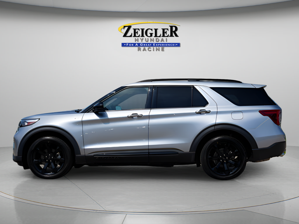 Used 2024 Ford Explorer ST-Line w/ Class IV Trailer Tow Package AWD/4WD image 4