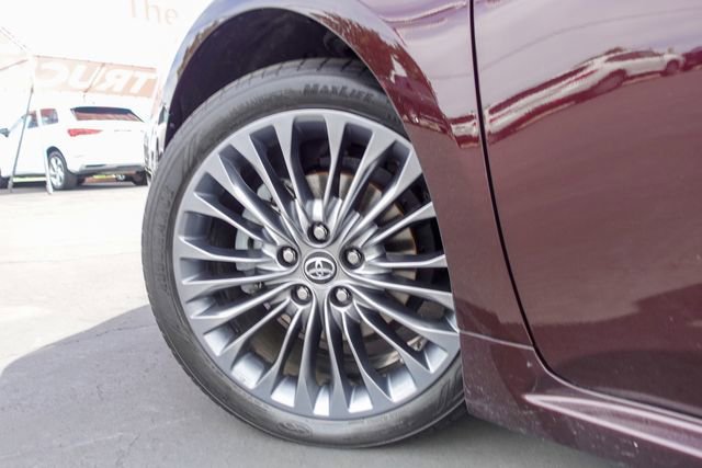 Certified 2016 Toyota Avalon Limited w/ Toyota Safety Sense Package image 12