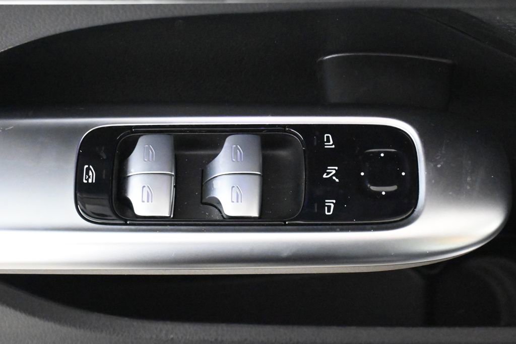 Certified 2026 Mercedes-Benz C 300 4MATIC Sedan image 26