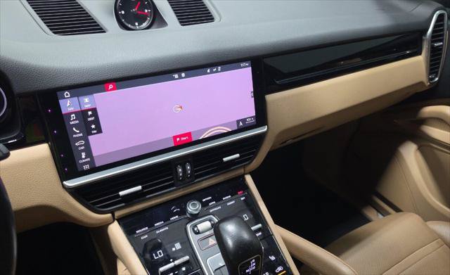 Used 2019 Porsche Cayenne AWD/4WD image 18