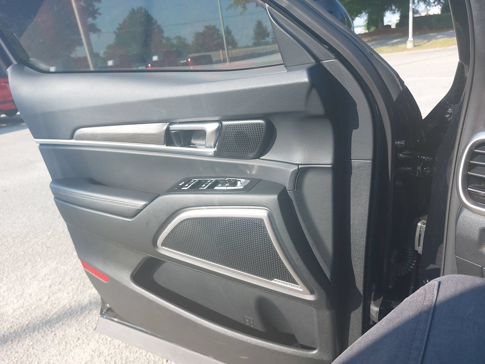 Used 2024 Kia Telluride EX X-Line AWD/4WD image 29