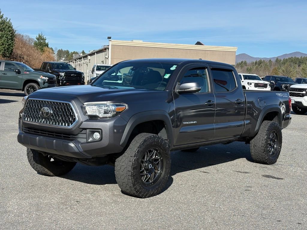 Used 2019 Toyota Tacoma TRD Off-Road image 2