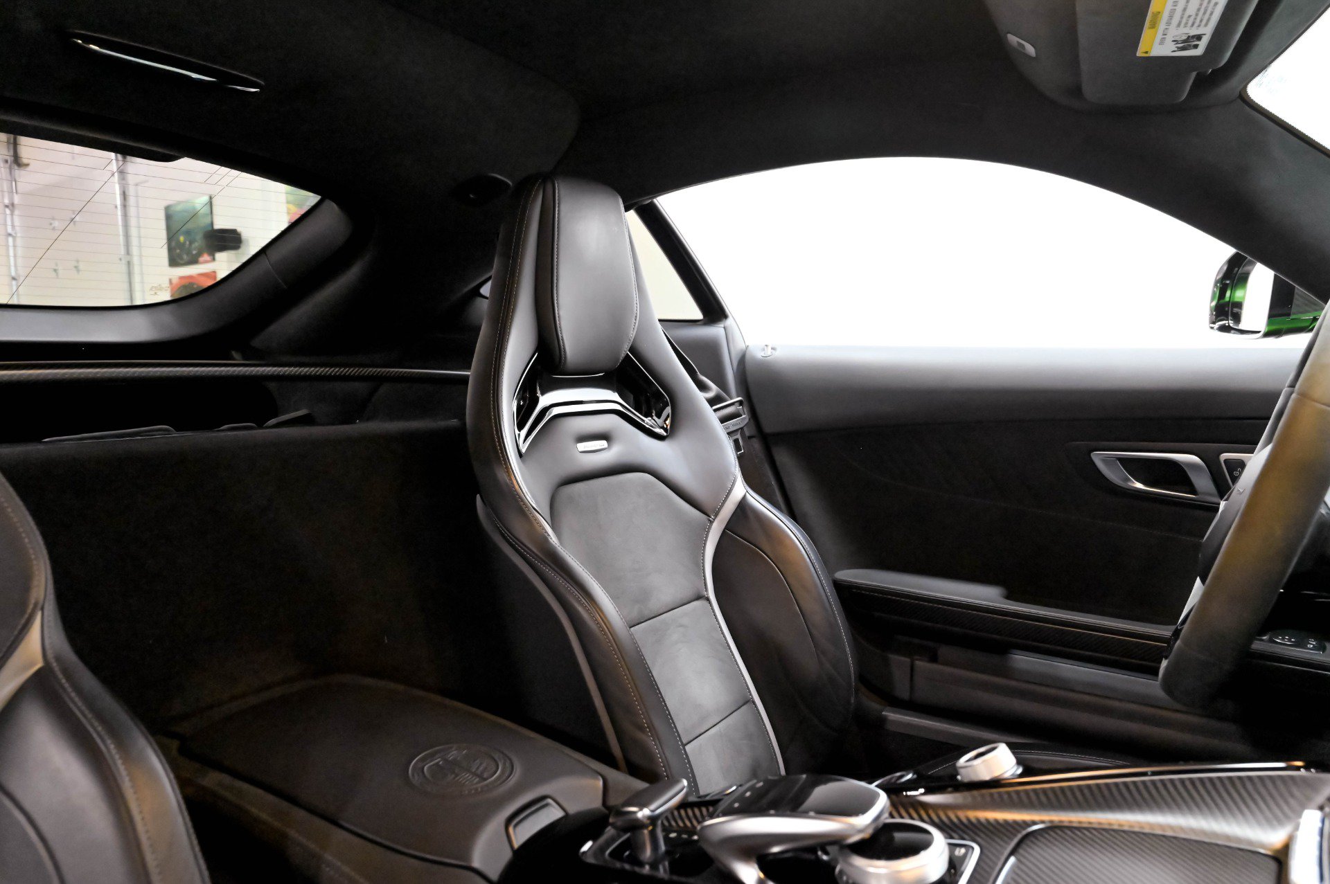 Used 2018 Mercedes-Benz AMG GT R image 26