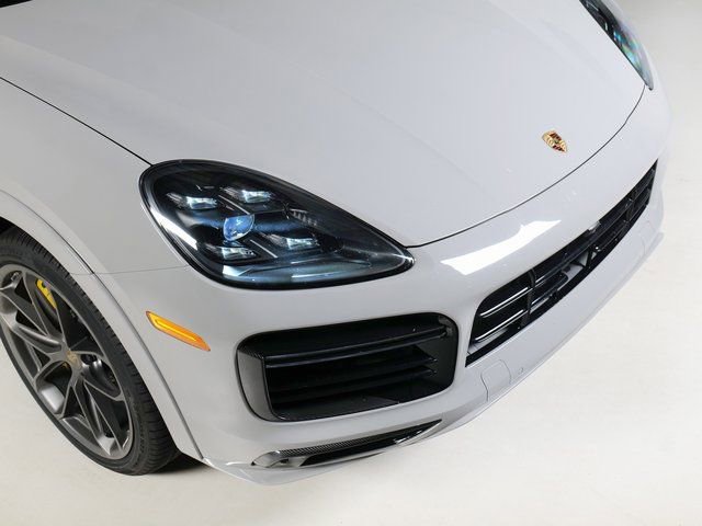 Used 2021 Porsche Cayenne Turbo S image 31