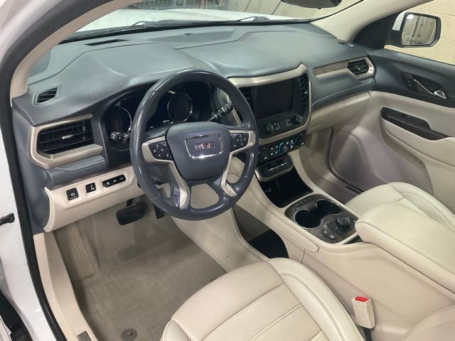 Used 2021 GMC Acadia Denali w/ Denali Ultimate Package AWD/4WD image 6