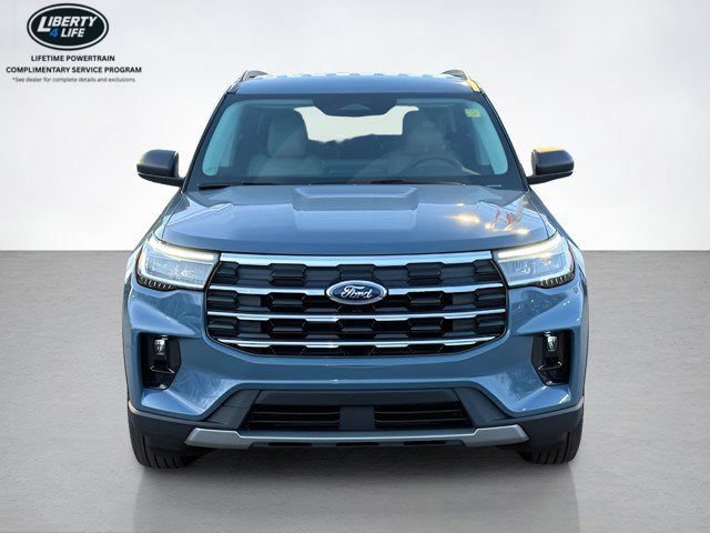 New 2026 Ford Explorer Active w/ Active Comfort Package AWD/4WD image 8