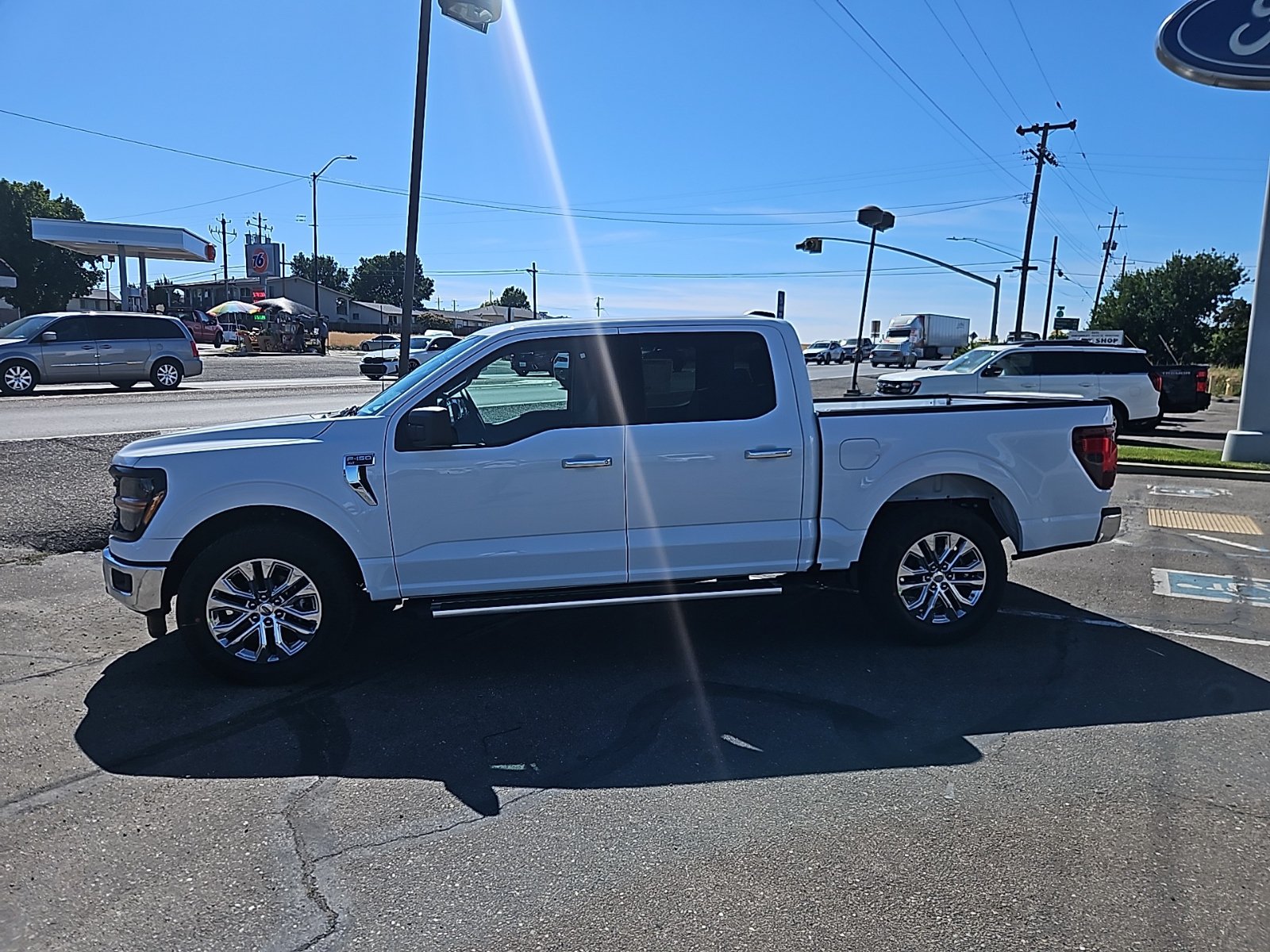 New 2026 Ford F150 XLT w/ XLT Chrome Appearance Package RWD image 3