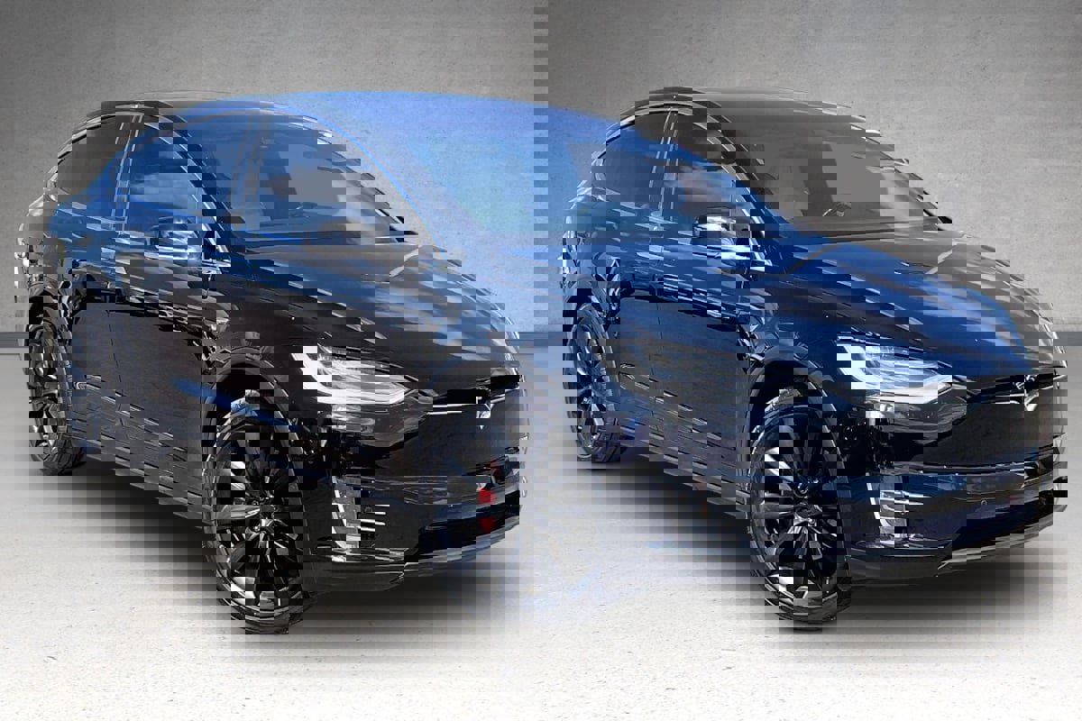 Used 2021 Tesla Model X Performance image 2