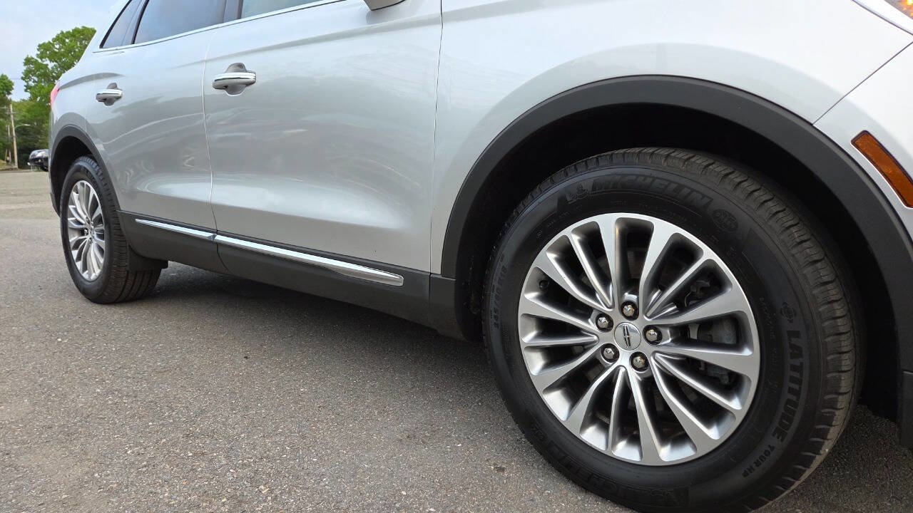 Used 2016 Lincoln MKX Select w/ Select Plus Package AWD/4WD image 18