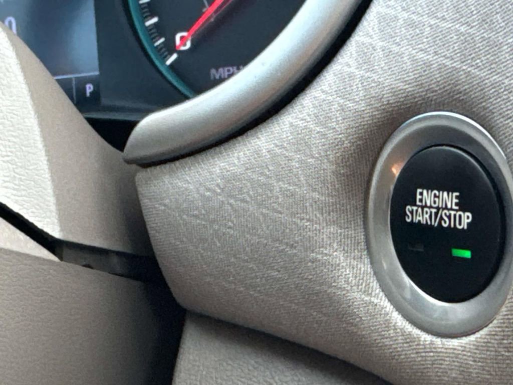 Used 2025 Chevrolet Malibu LT FWD image 21