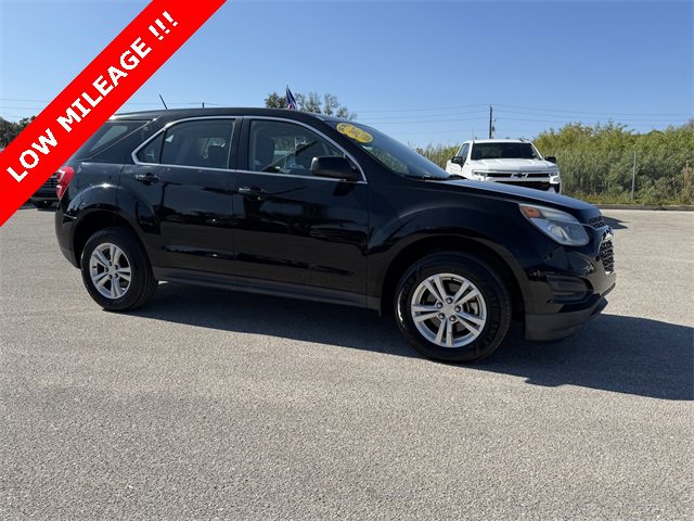 Used 2017 Chevrolet Equinox LS image 2