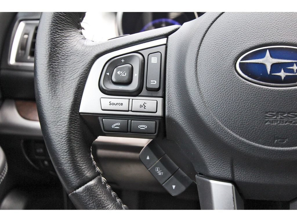Used 2017 Subaru Outback 2.5i Limited AWD/4WD image 16