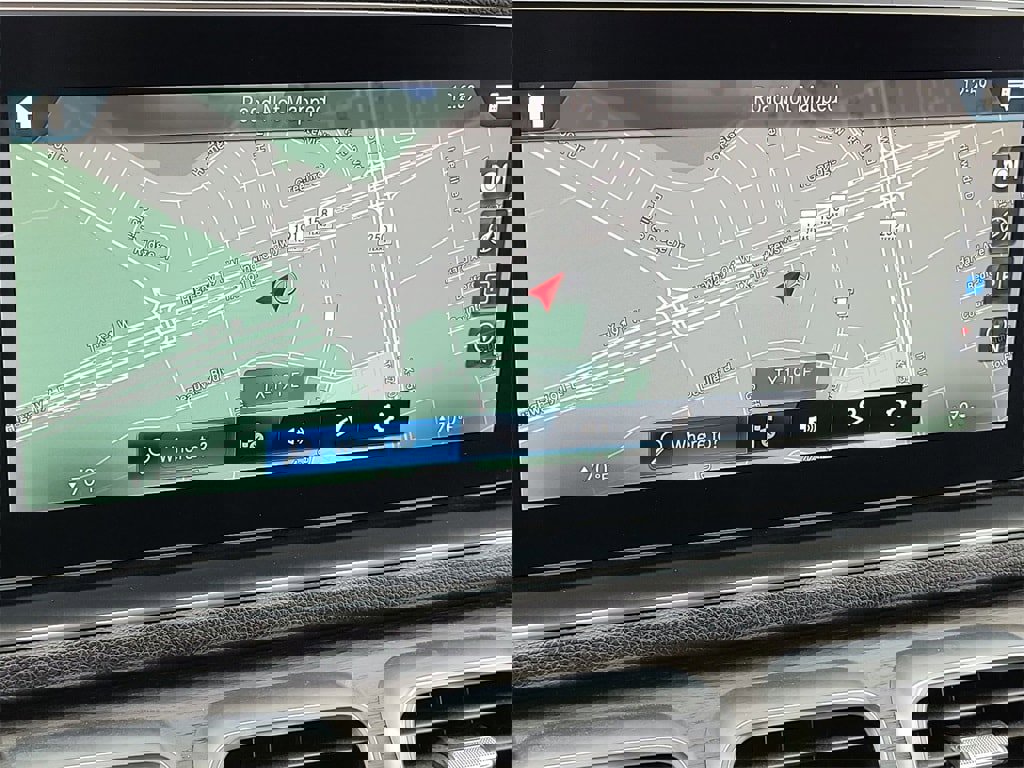 Used 2022 Mercedes-Benz GLE 350 4MATIC w/ Premium Package image 19