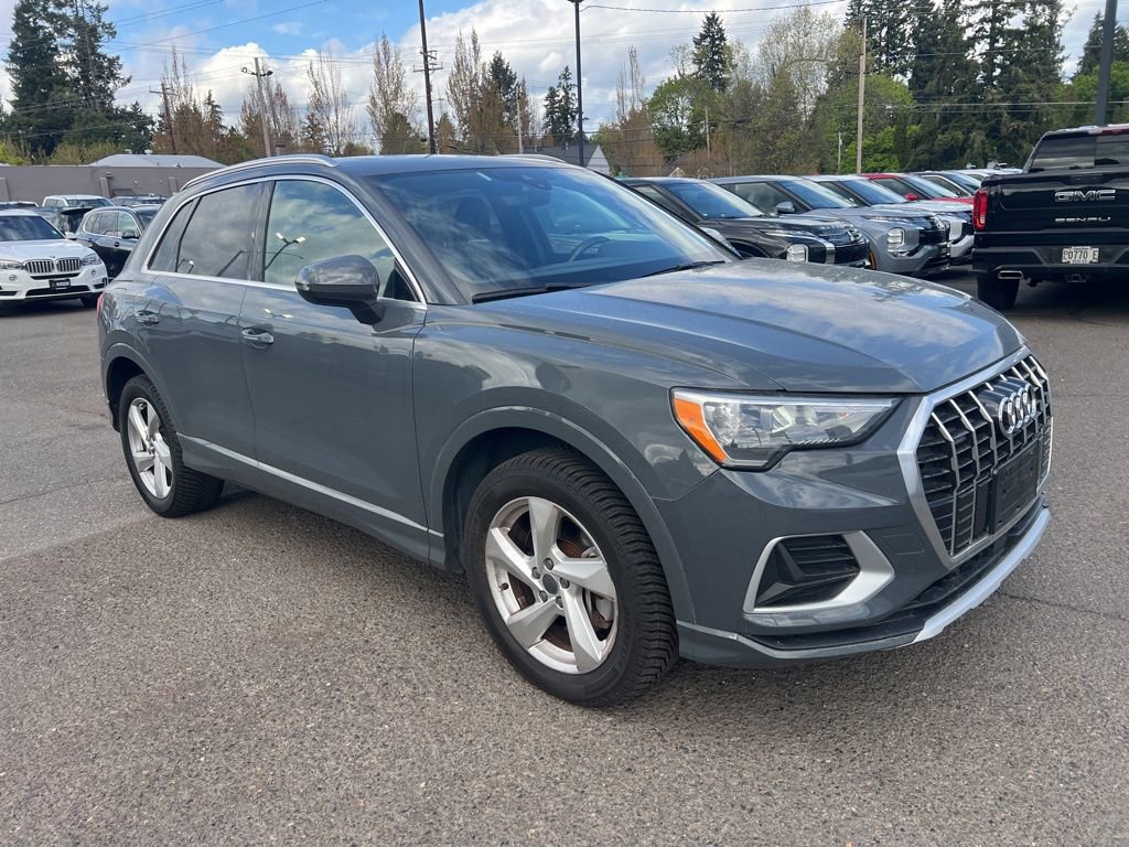 Used 2020 Audi Q3 2.0T Premium AWD/4WD image 1