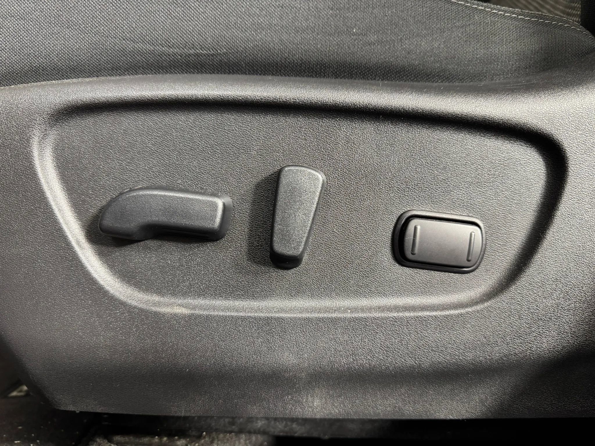 Used 2021 Nissan Rogue Sport SV image 33