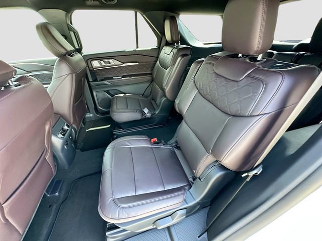 New 2026 Ford Explorer Platinum image 17