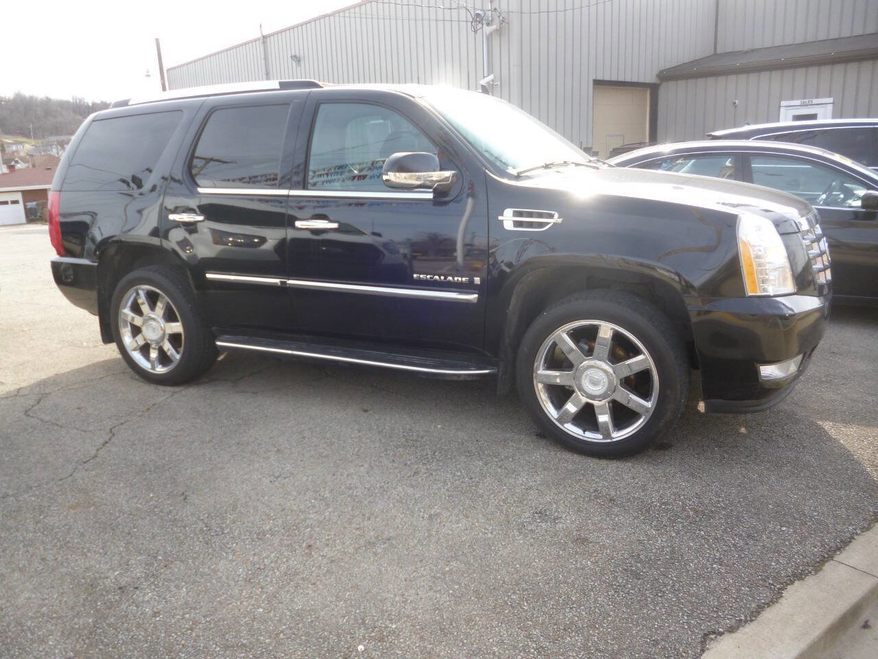 Used 2007 Cadillac Escalade AWD w/ Information Package