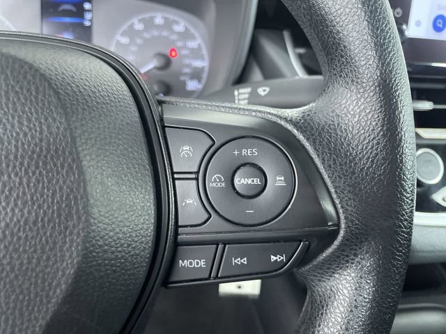 Used 2024 Toyota Corolla LE FWD image 31